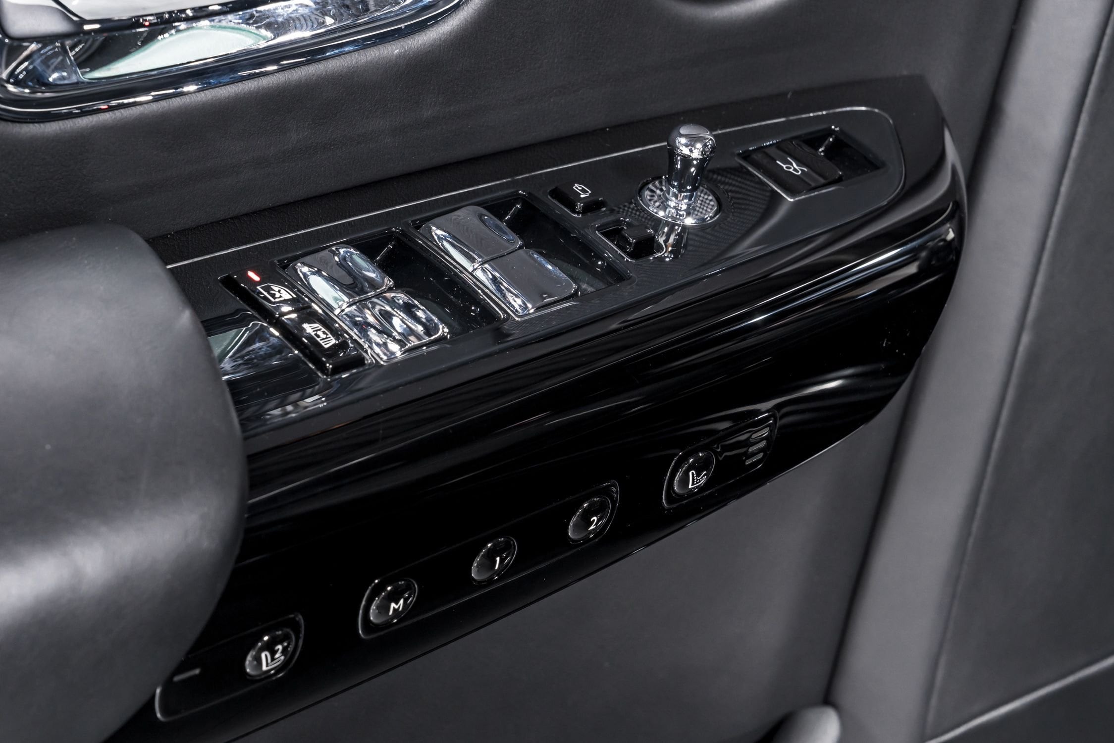 used 2018 Rolls-Royce Phantom car, priced at $319,999