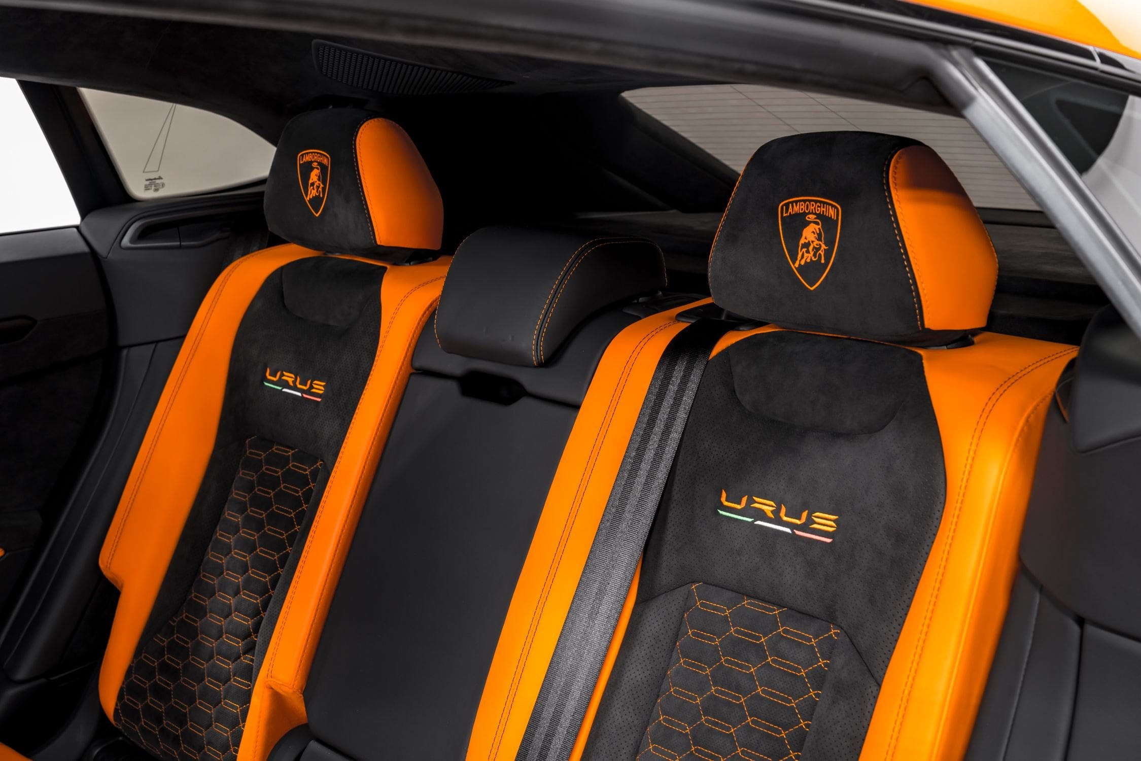 used 2022 Lamborghini Urus car, priced at $234,999