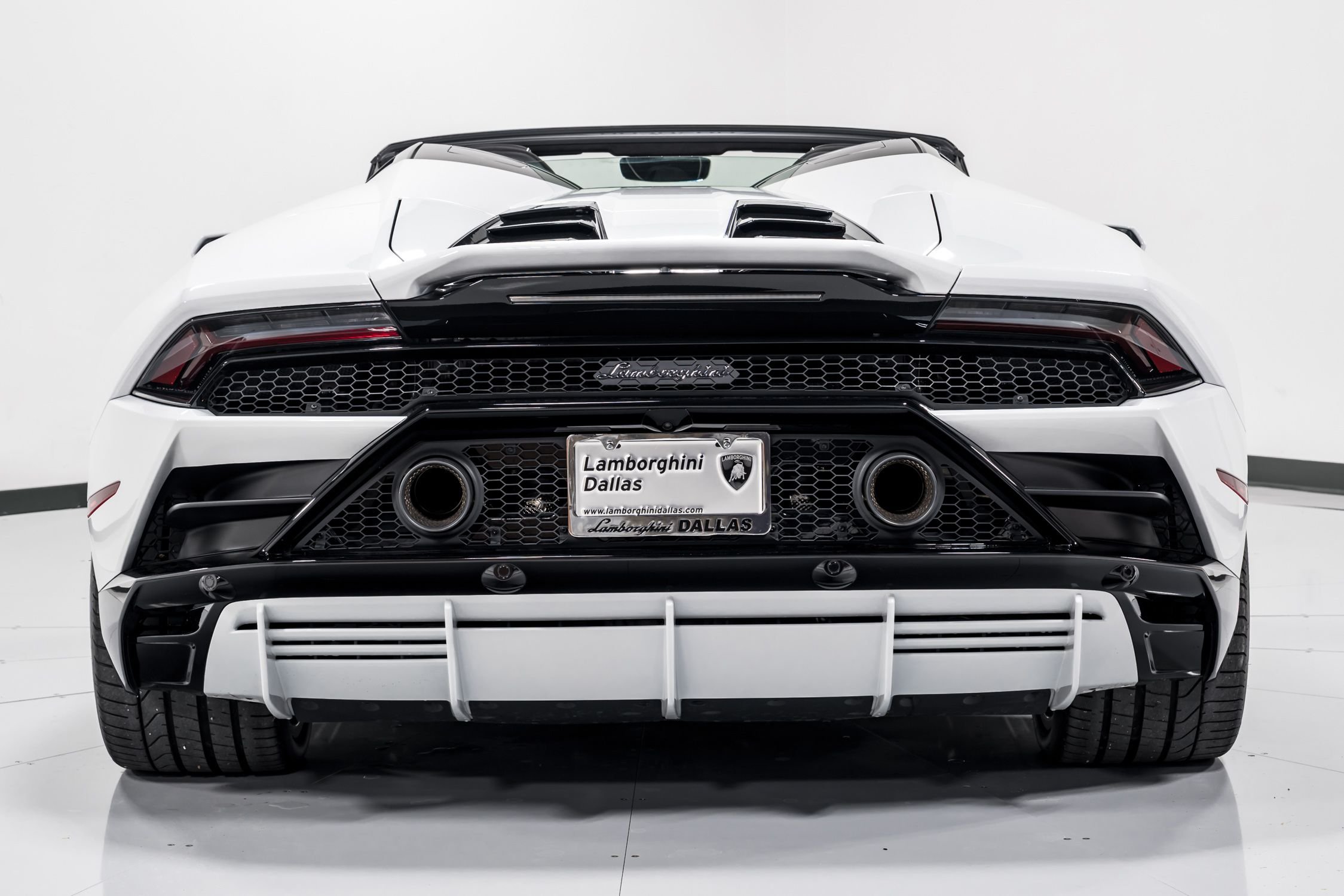 used 2020 Lamborghini Huracan Evo Spyder AWD car, priced at $289,999
