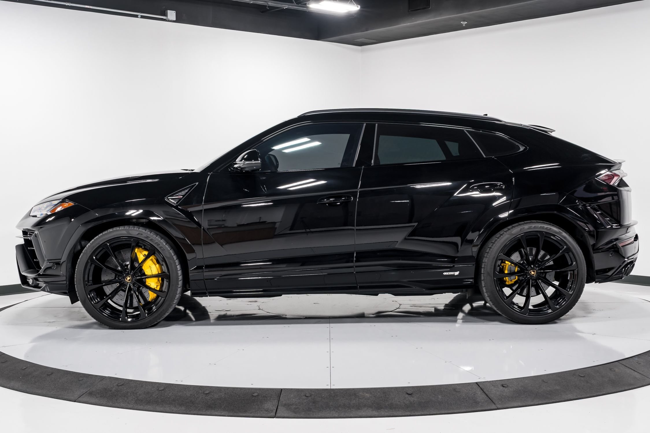 used 2024 Lamborghini Urus S car, priced at $269,999