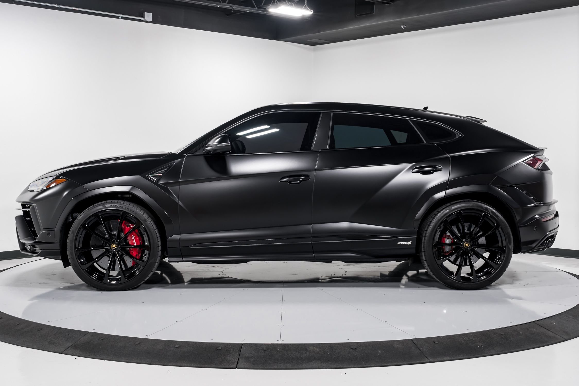 used 2024 Lamborghini Urus S car, priced at $279,999