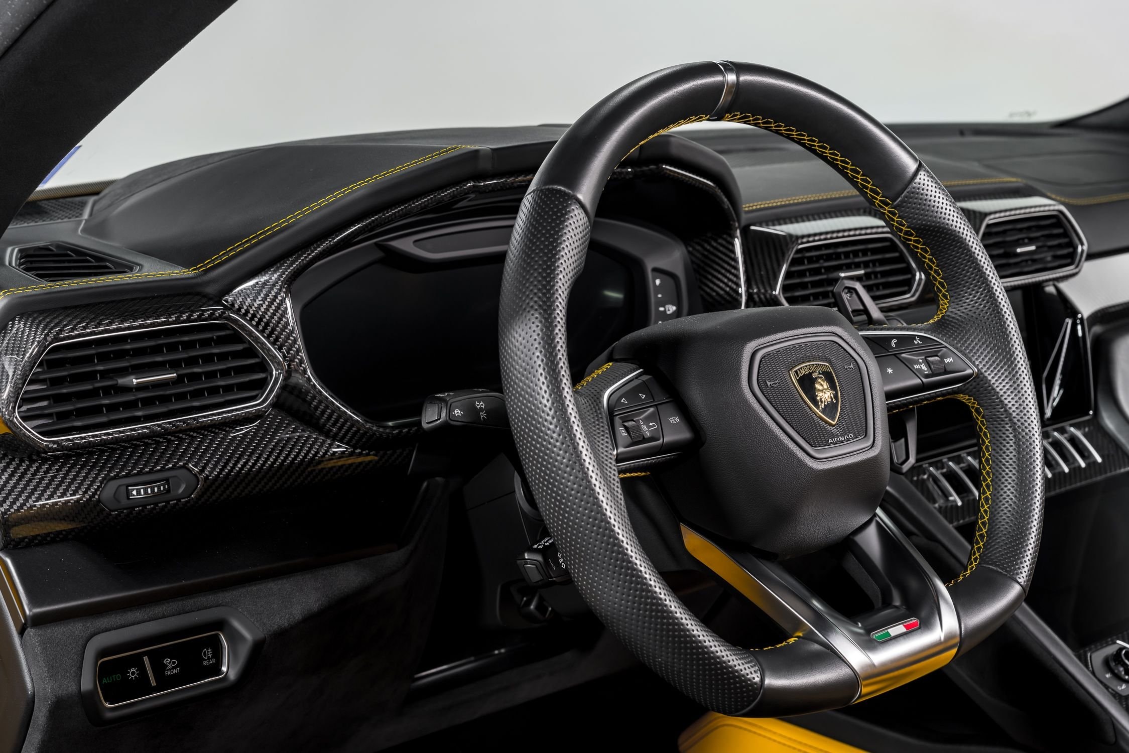 used 2021 Lamborghini Urus car, priced at $238,999
