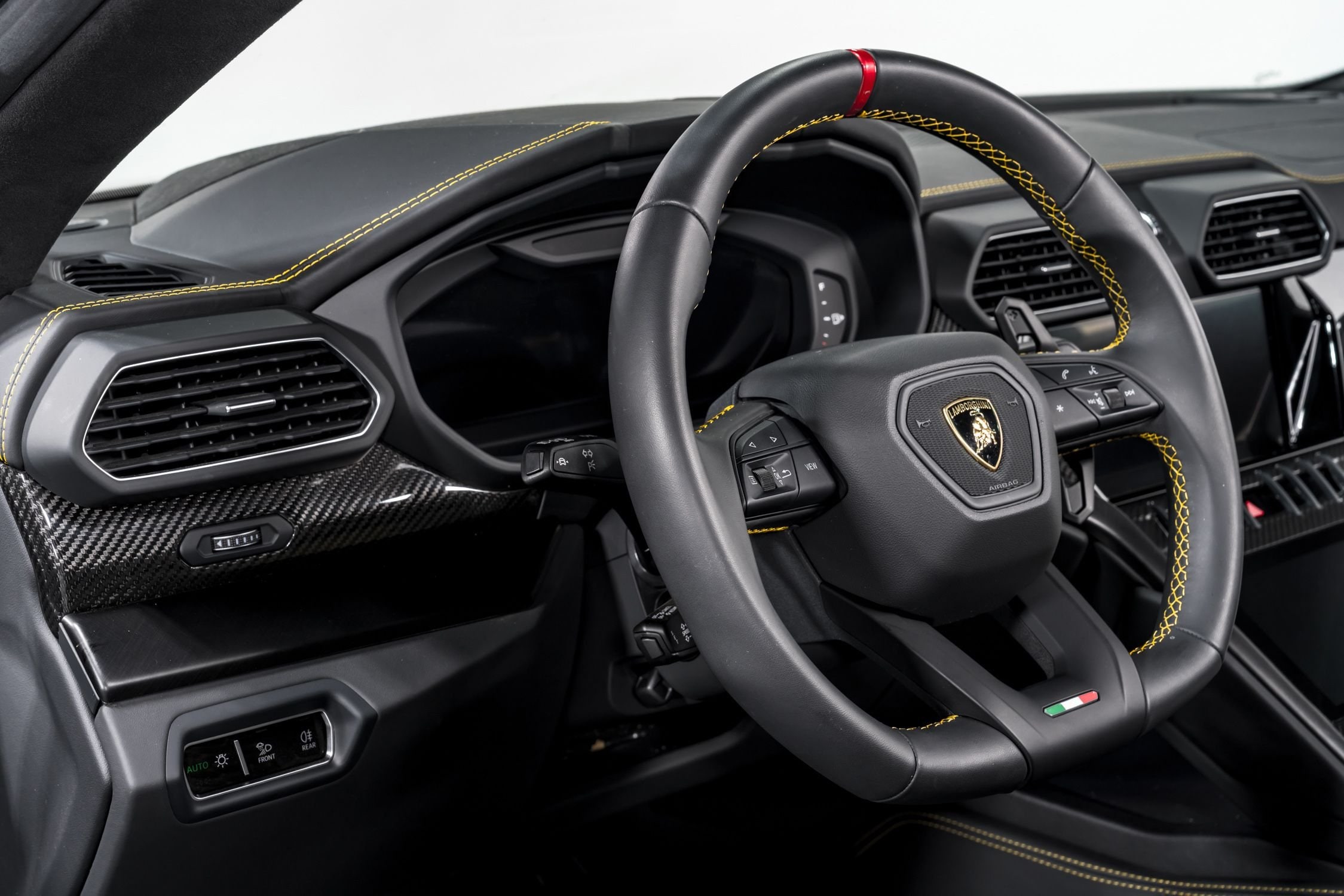 used 2024 Lamborghini Urus S car, priced at $269,999