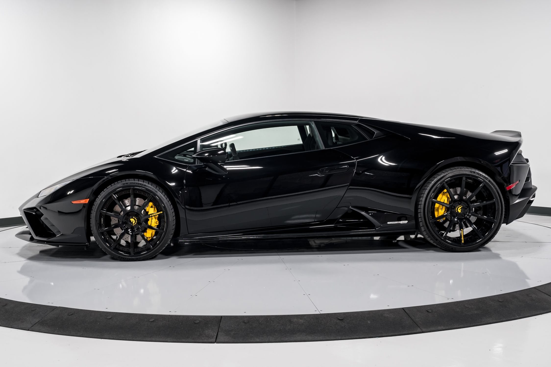 used 2021 Lamborghini Huracan EVO Coupe RWD car, priced at $259,999