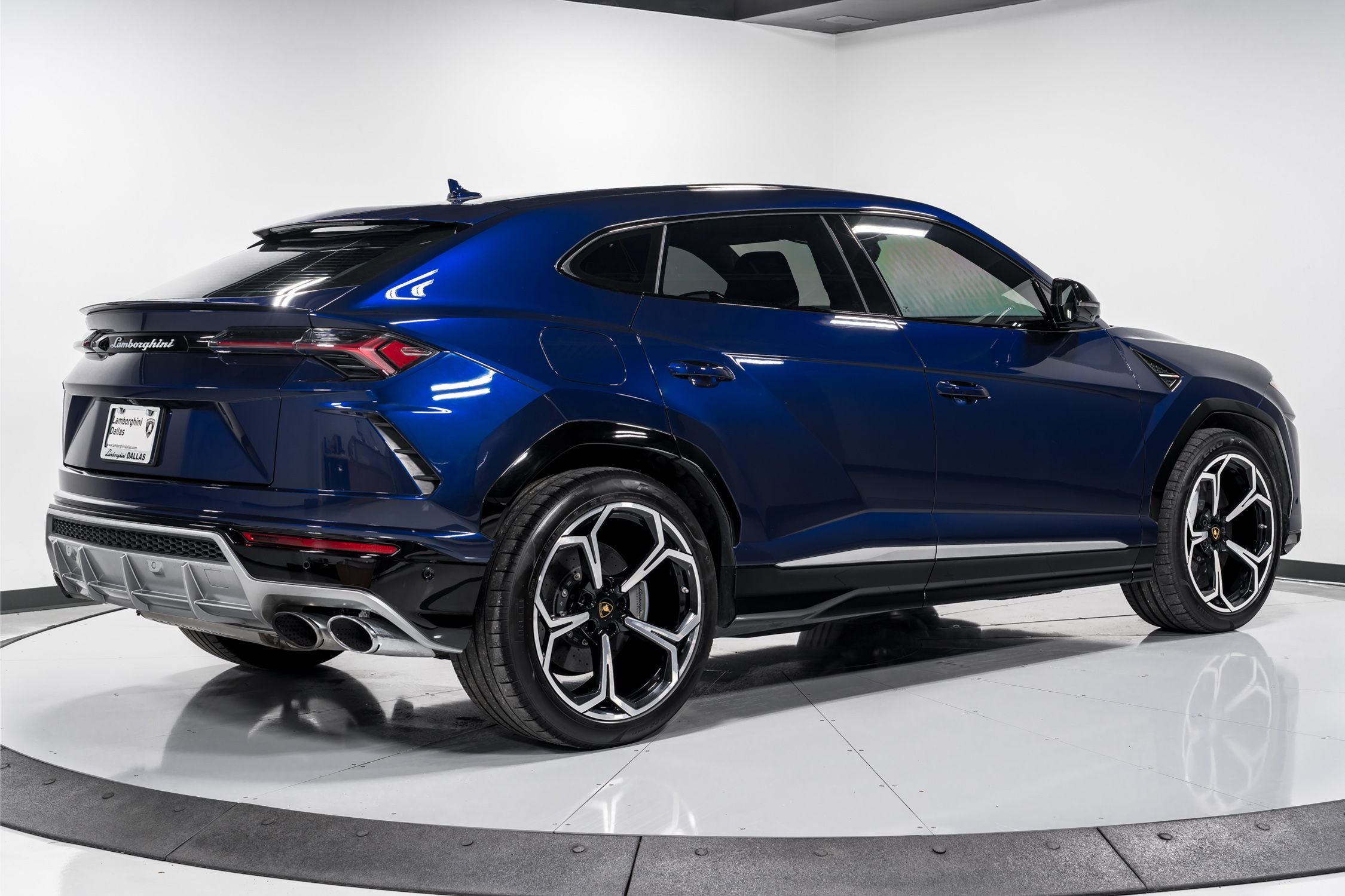 used 2020 Lamborghini Urus car, priced at $179,999