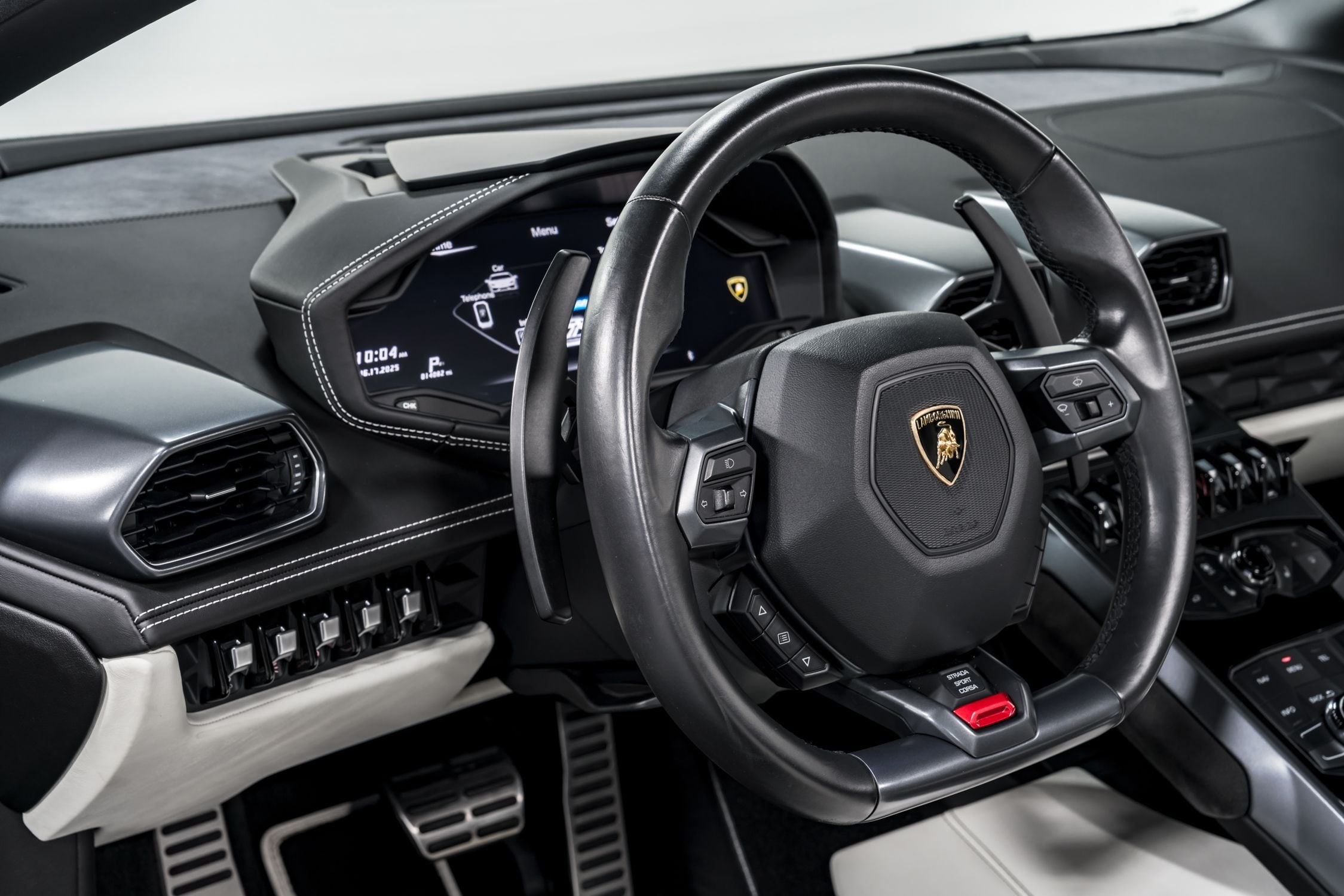 used 2015 Lamborghini Huracan LP610-4 Coupe car, priced at $219,999