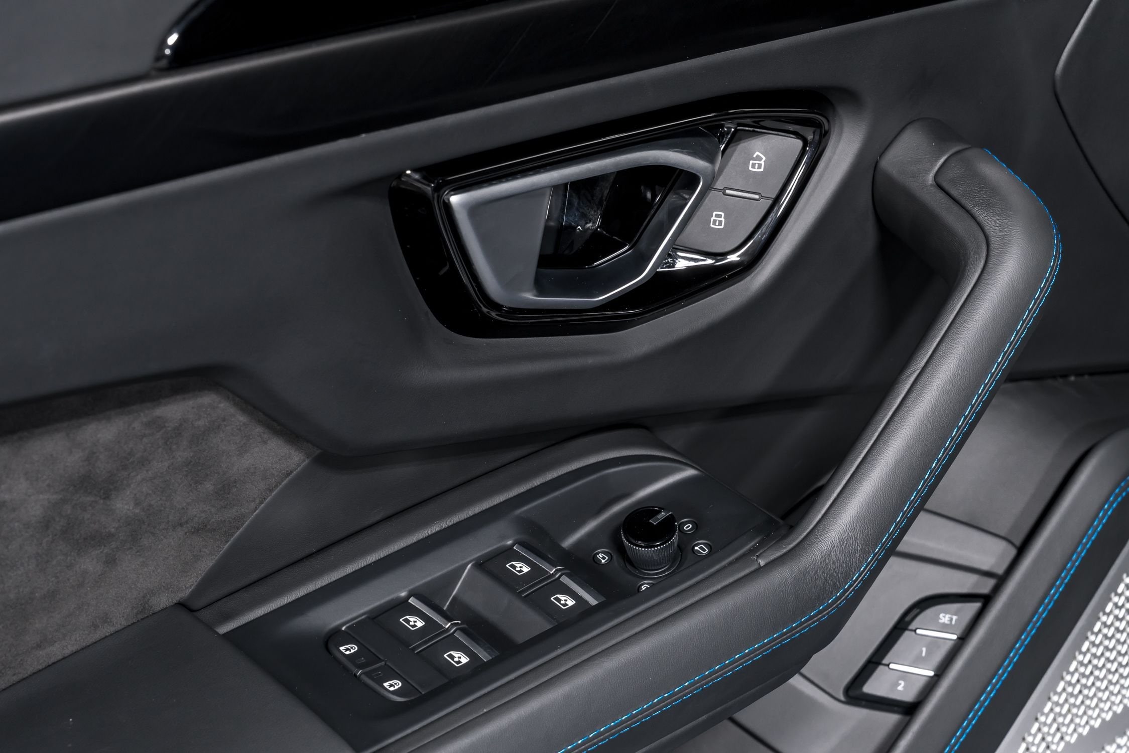 used 2024 Lamborghini Urus S car, priced at $259,999