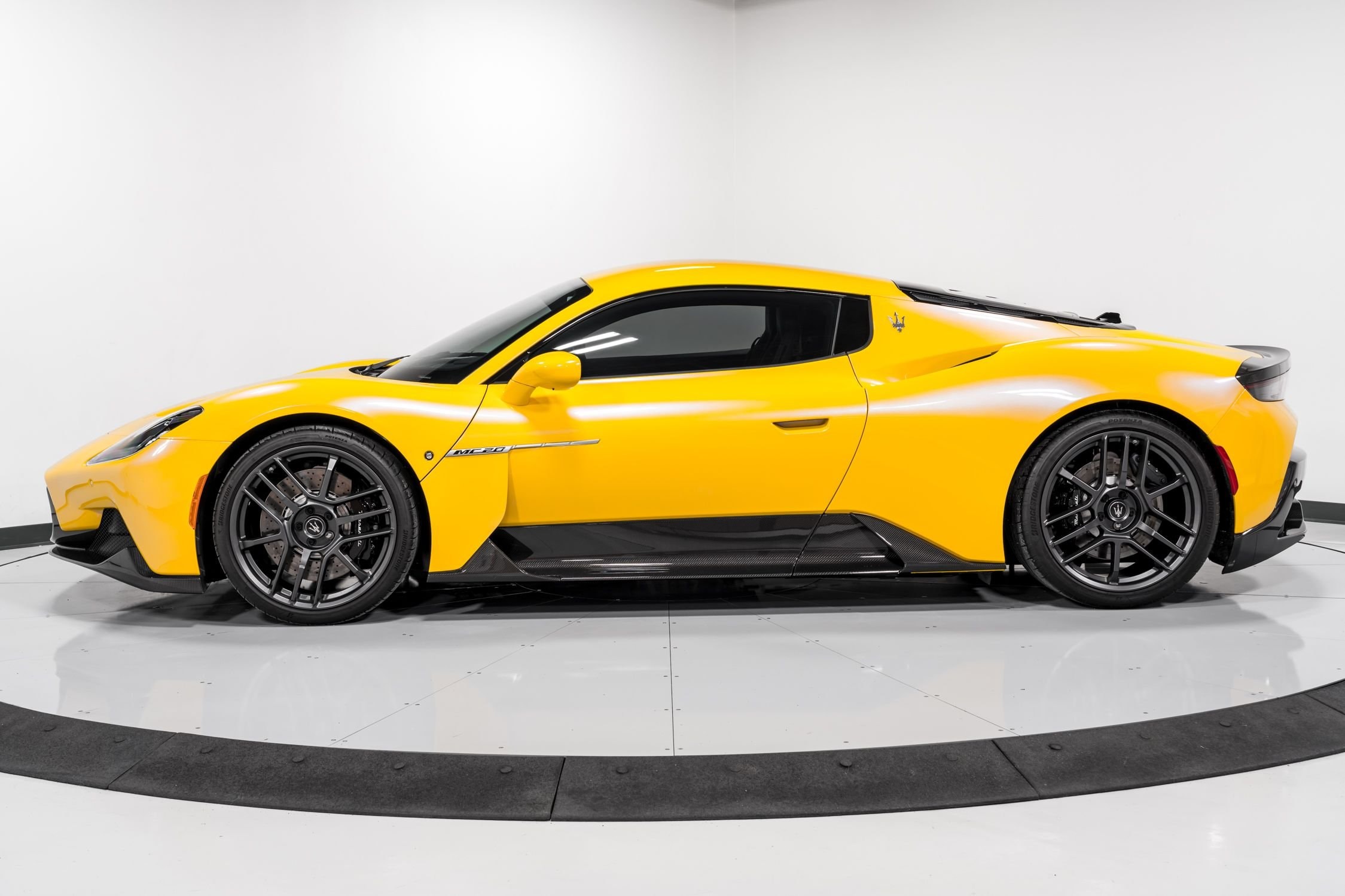 used 2022 Maserati MC20 car, priced at $187,999