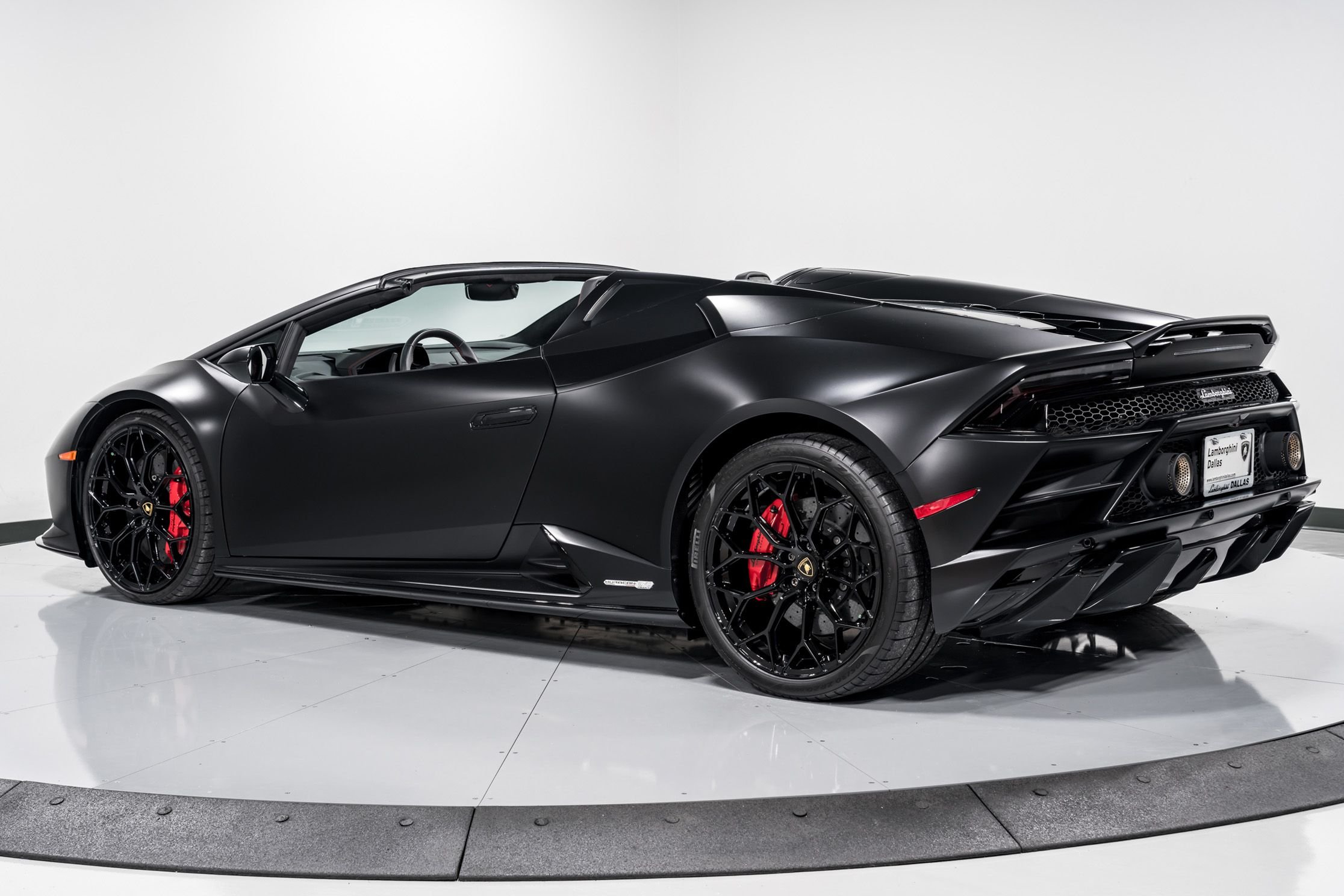 used 2022 Lamborghini Huracan EVO Spyder car, priced at $304,999