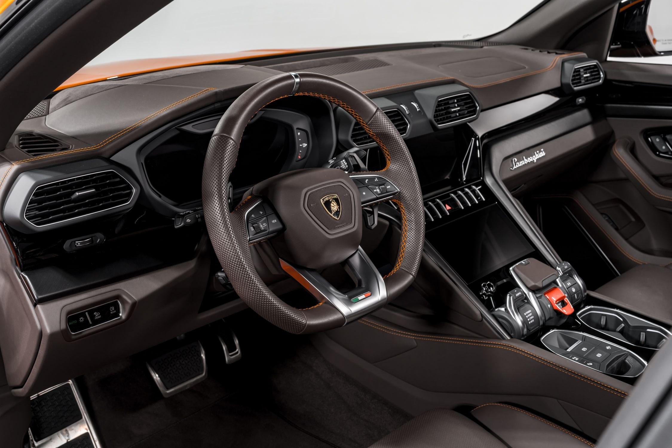used 2024 Lamborghini Urus S car, priced at $269,999