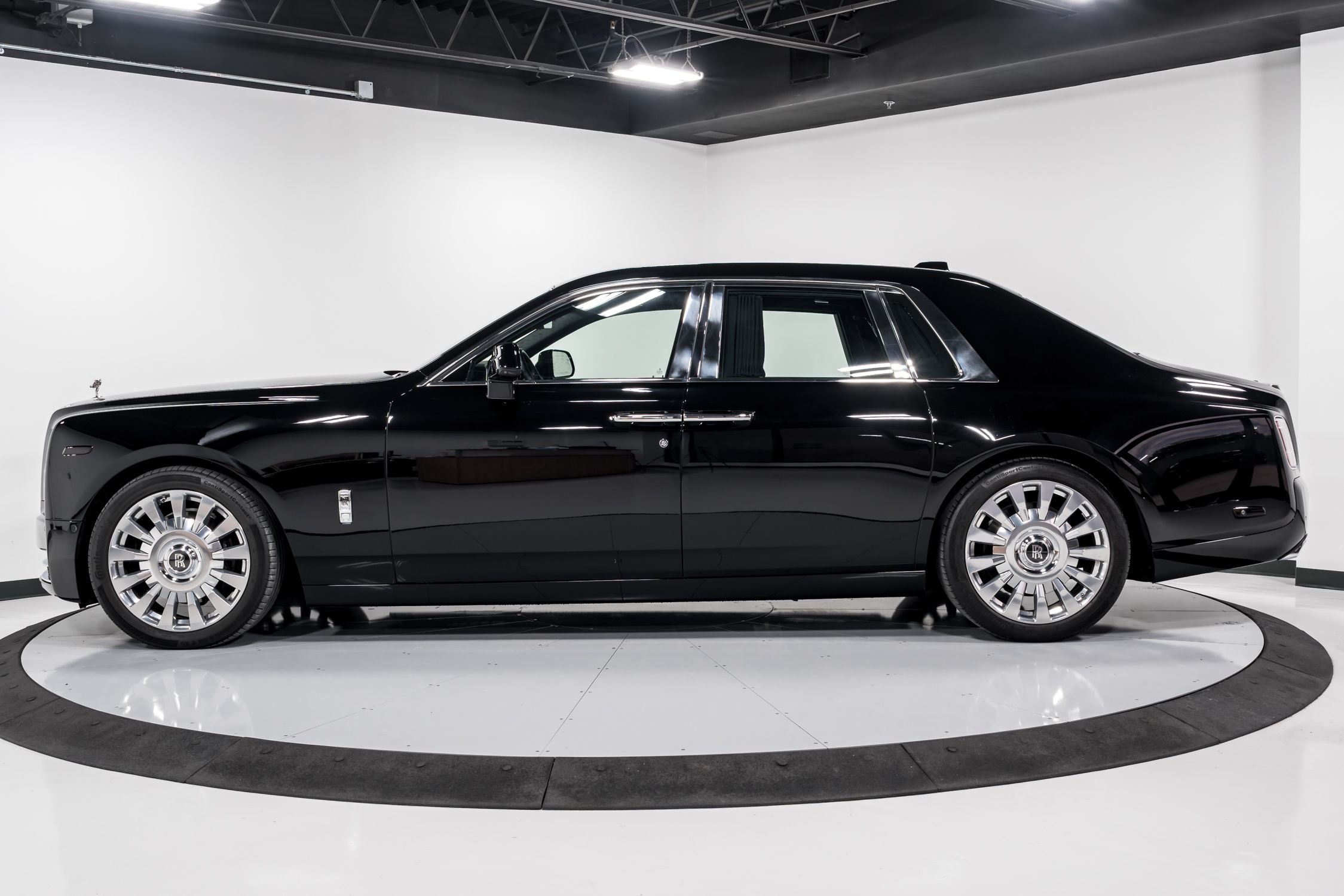 used 2018 Rolls-Royce Phantom car, priced at $319,999