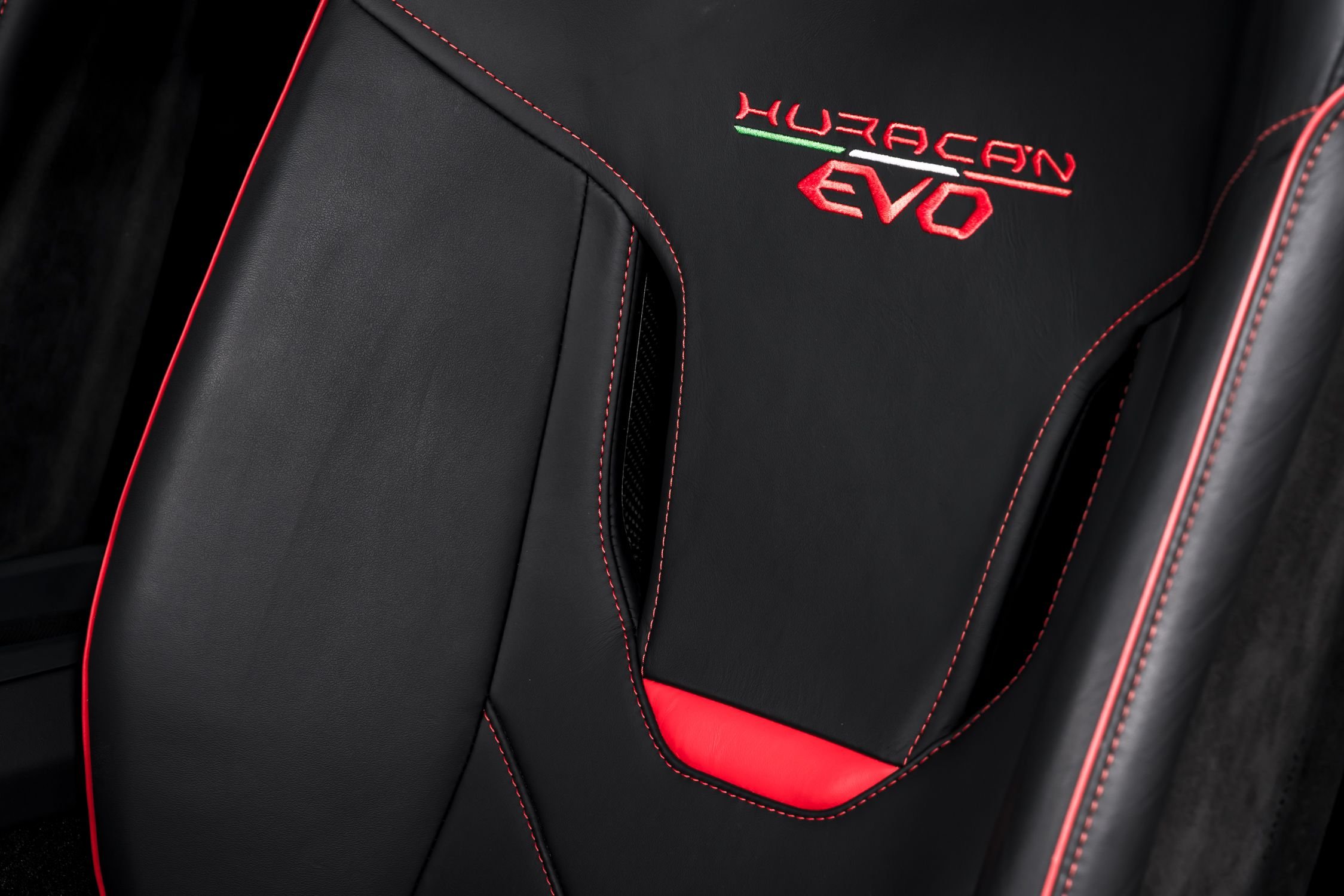 used 2021 Lamborghini Huracan EVO Coupe RWD car, priced at $264,999