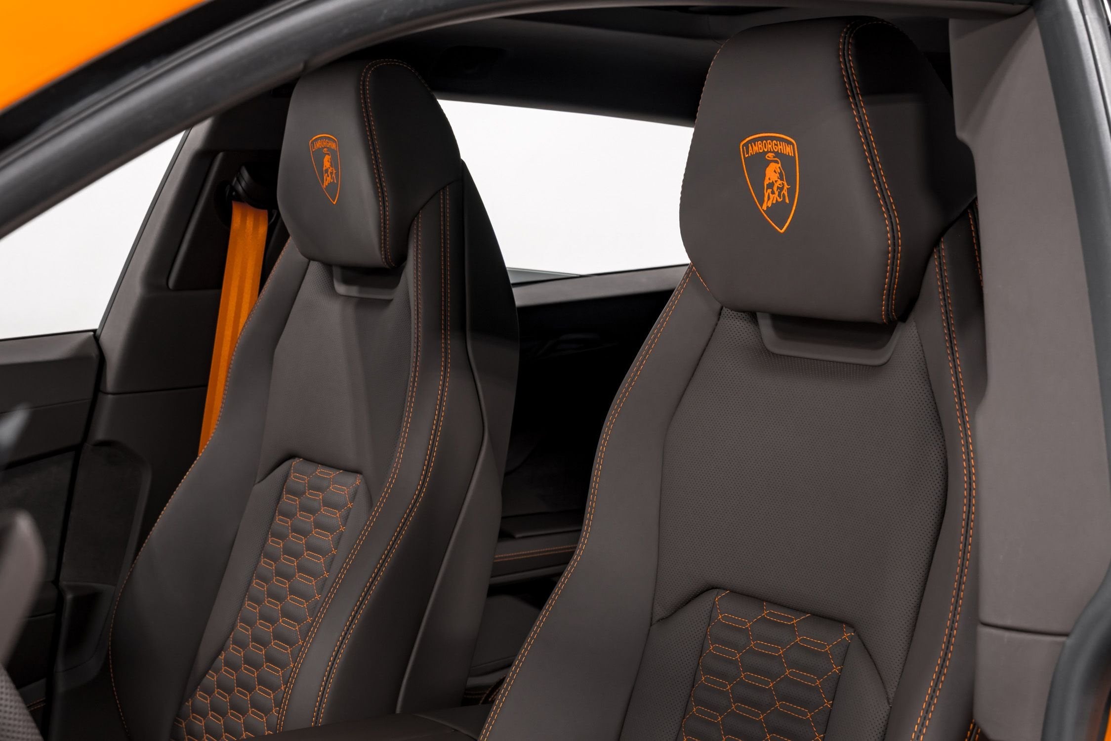 used 2024 Lamborghini Urus S car, priced at $269,999