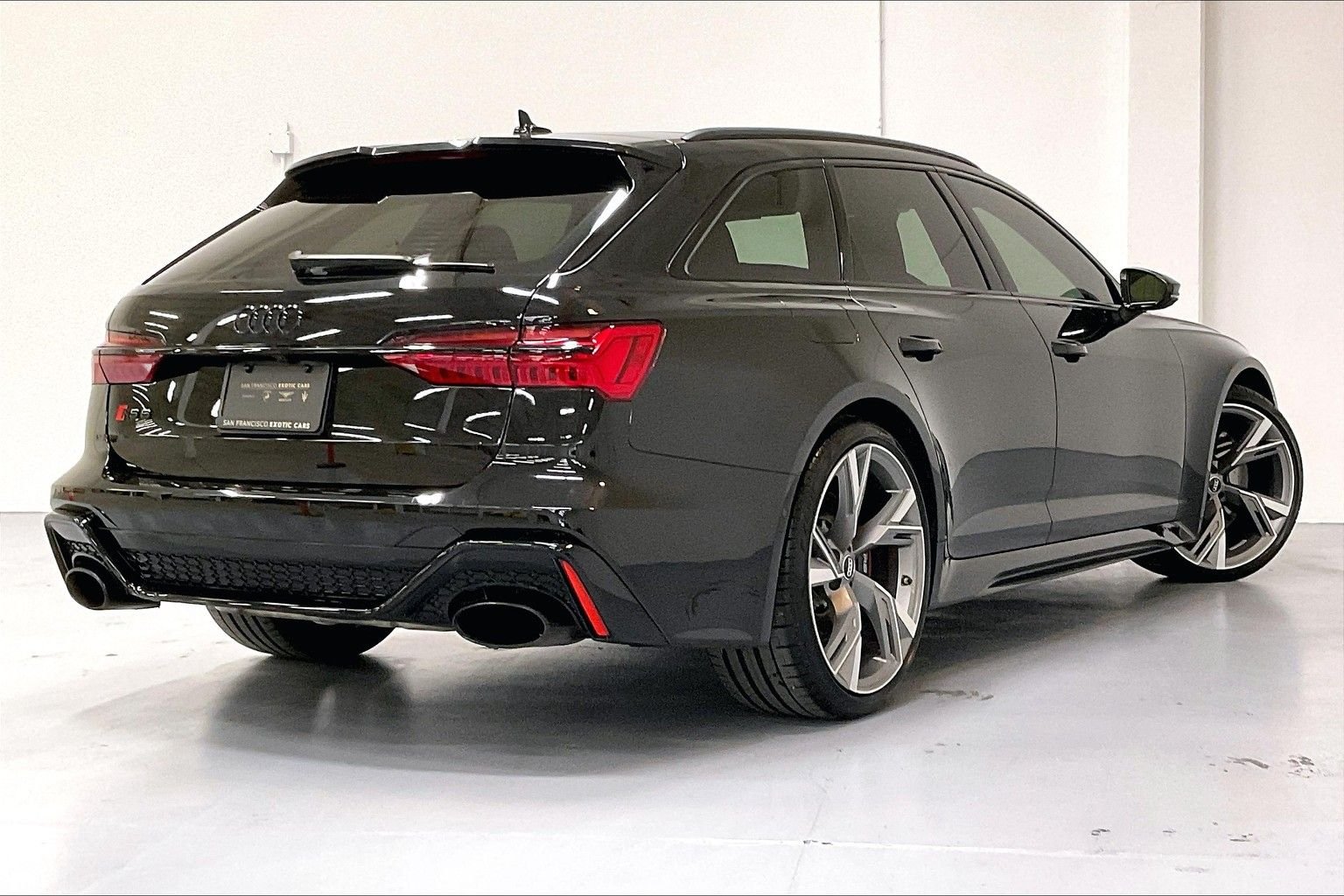 used 2021 Audi RS 6 car, priced at $92,491