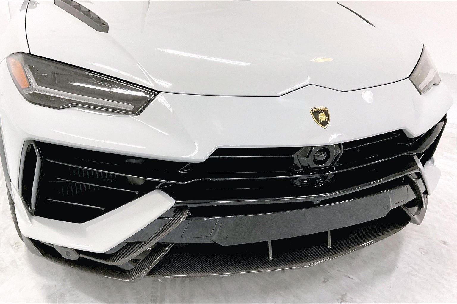 used 2023 Lamborghini Urus Performante car, priced at $299,991