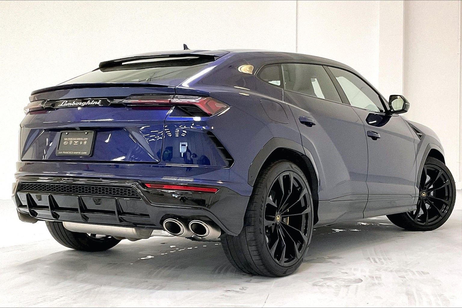 used 2021 Lamborghini Urus car, priced at $214,991