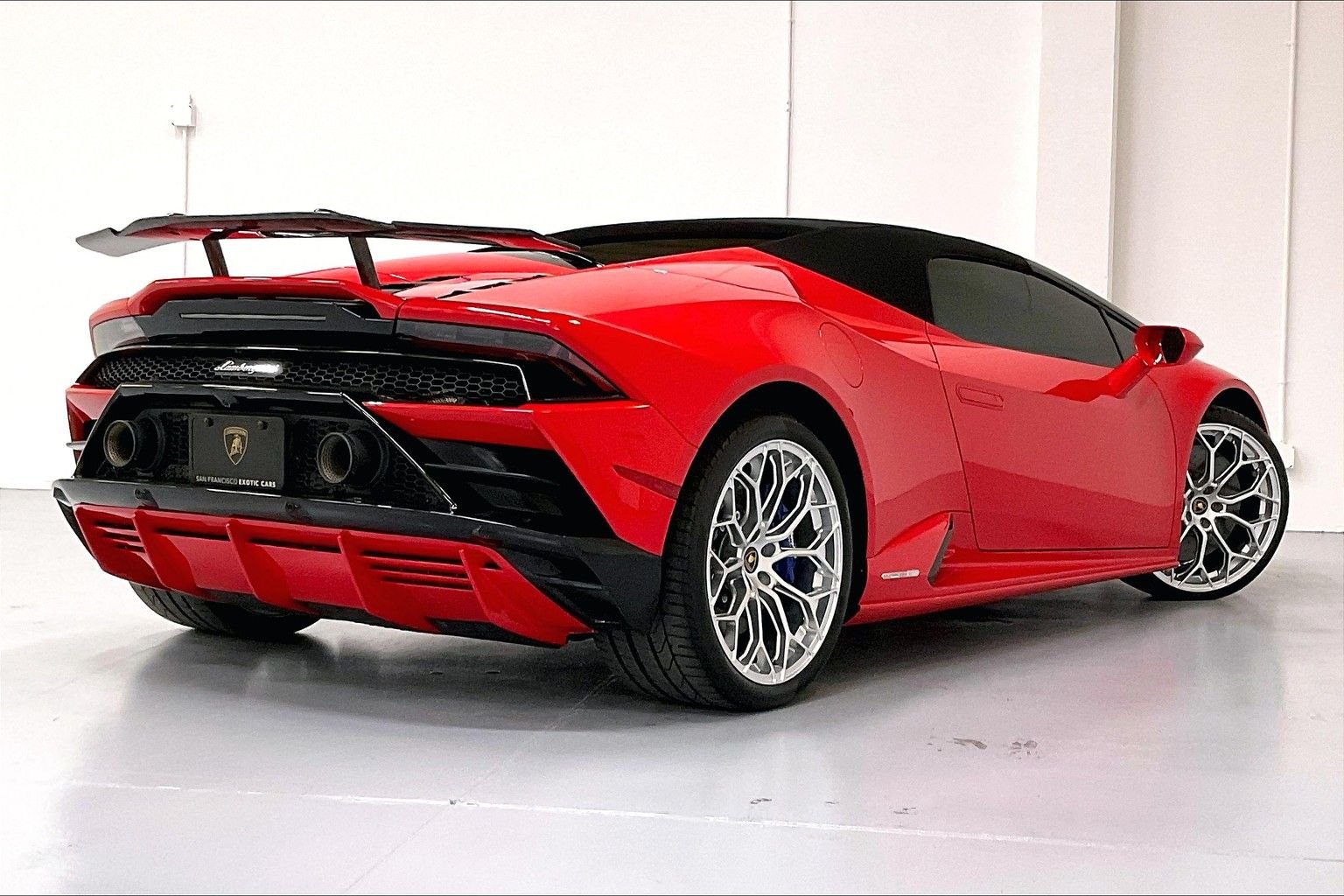 used 2023 Lamborghini Huracan EVO Spyder car, priced at $329,991