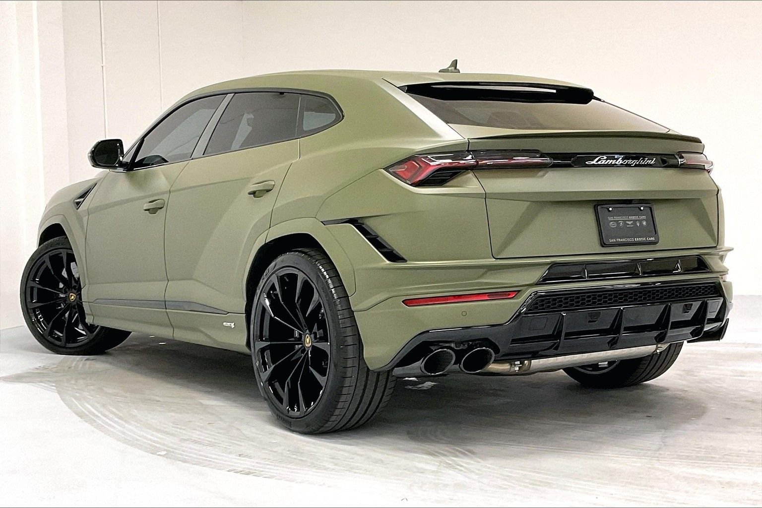 used 2024 Lamborghini Urus S car, priced at $289,991