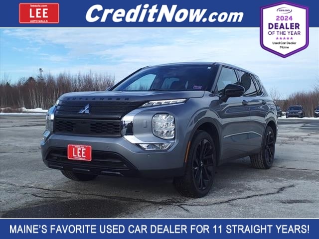 used 2023 Mitsubishi Outlander car, priced at $24,999