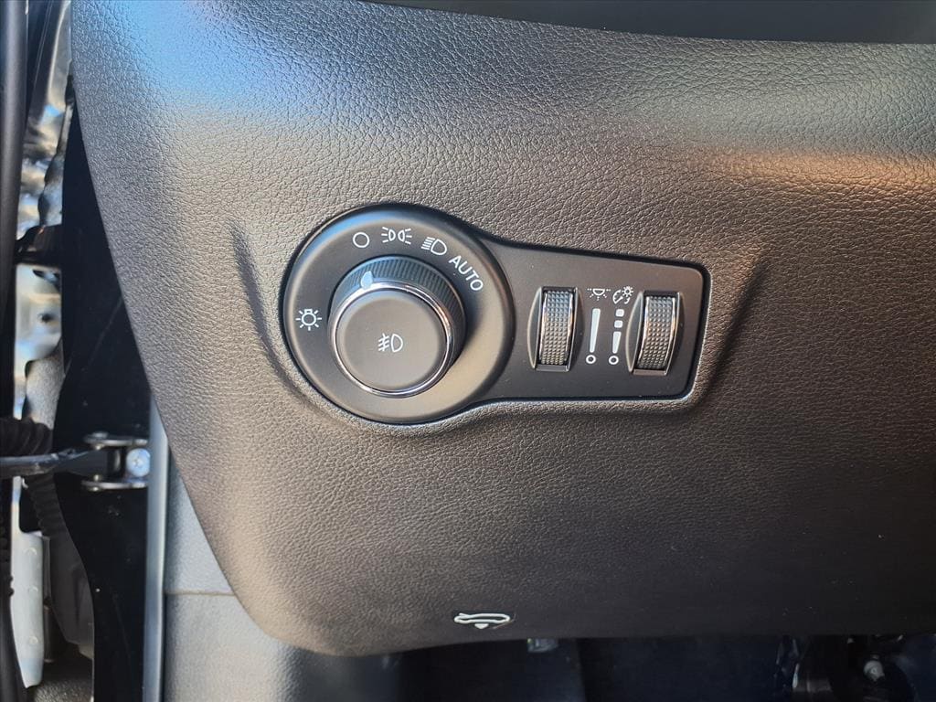 used 2022 Jeep Compass car, priced at $25,995