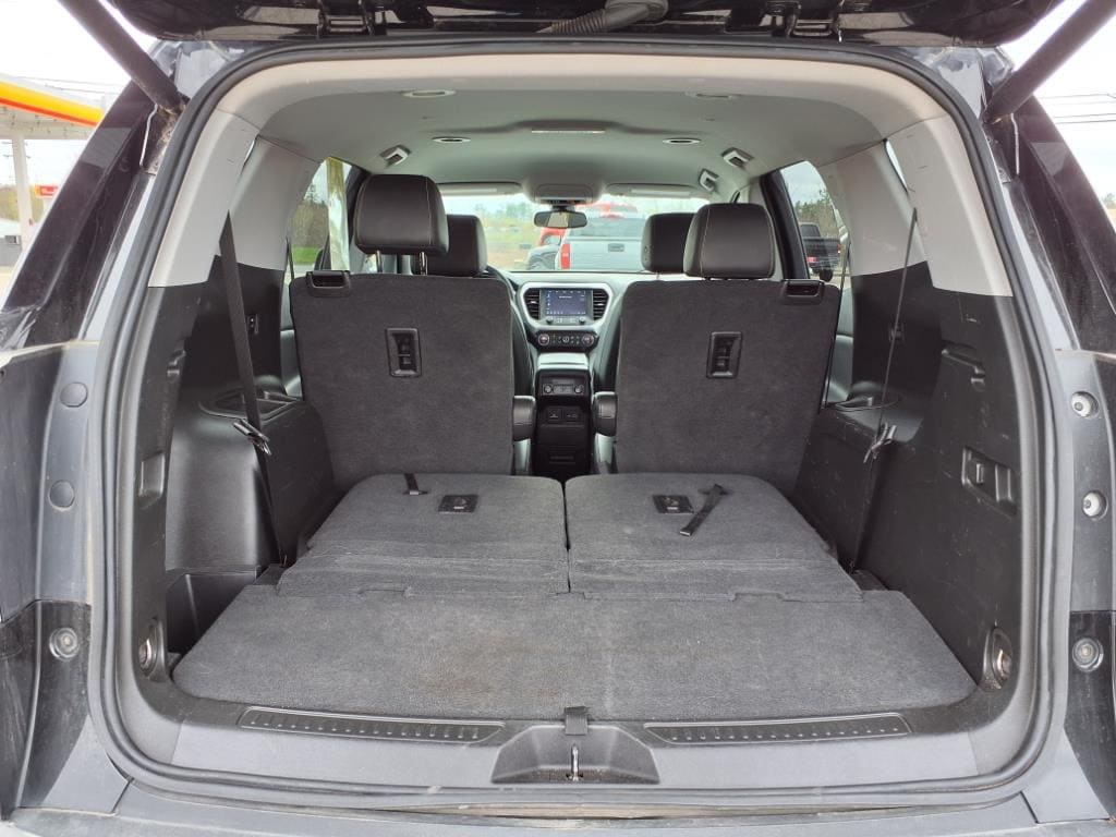 used 2023 GMC Acadia car, priced at $30,995