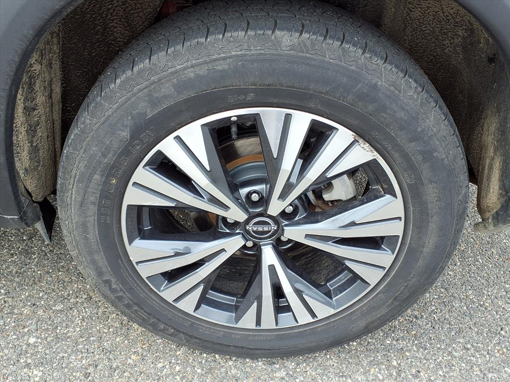 used 2023 Nissan Rogue car, priced at $23,999