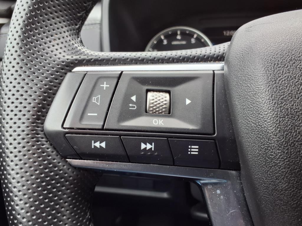 used 2024 Mitsubishi Outlander car, priced at $27,995