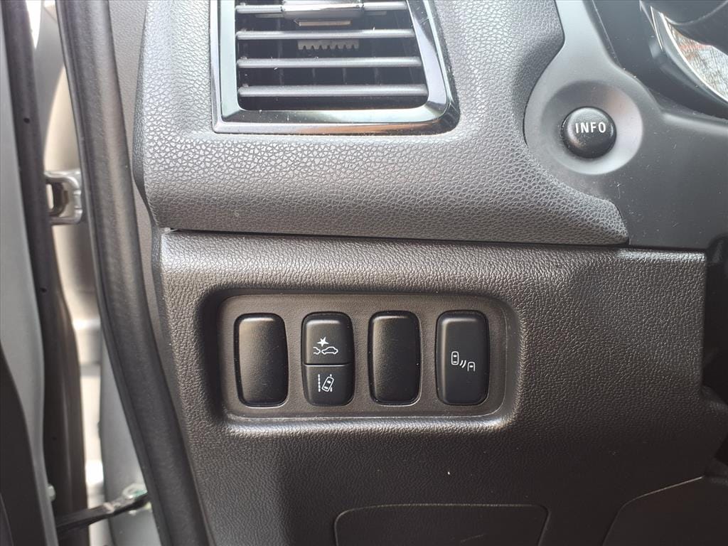 used 2020 Mitsubishi Outlander Sport car, priced at $17,995