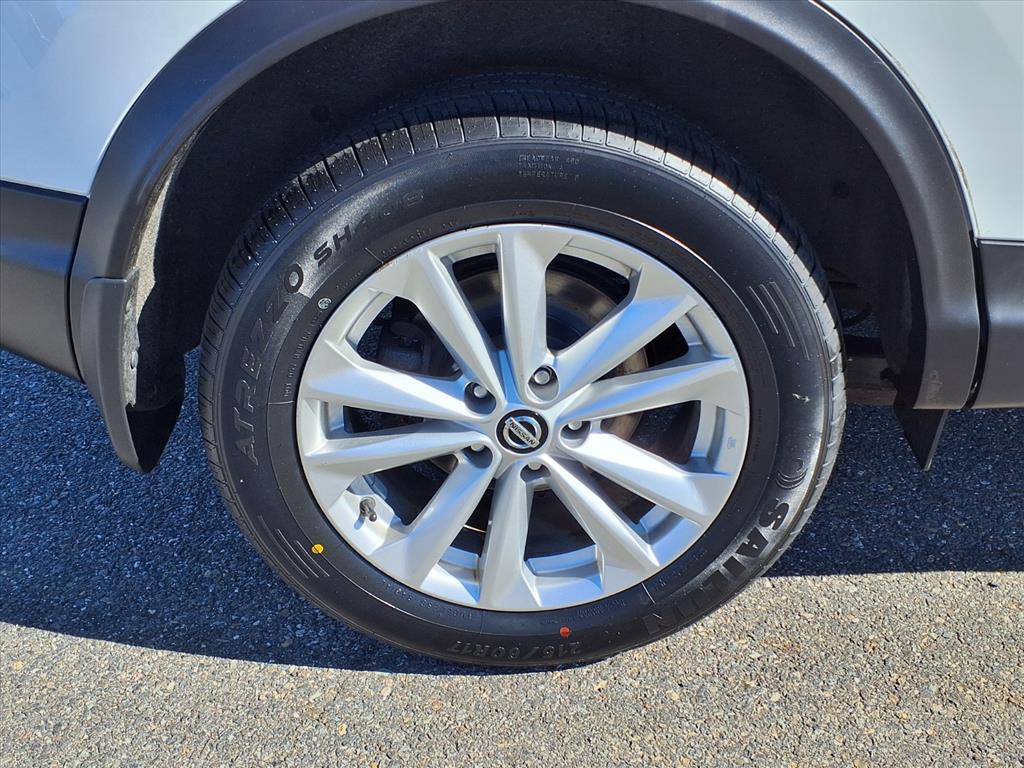 used 2019 Nissan Rogue Sport car, priced at $18,995