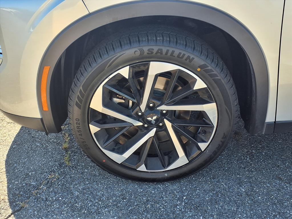 used 2024 Mitsubishi Outlander car, priced at $25,555