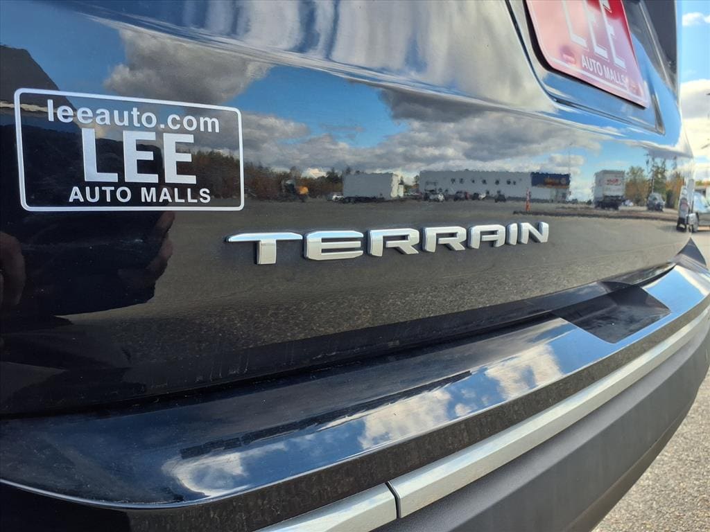 used 2022 GMC Terrain car, priced at $23,995