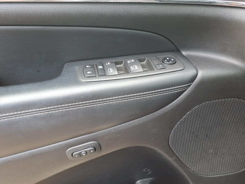 used 2021 Jeep Grand Cherokee car, priced at $28,777