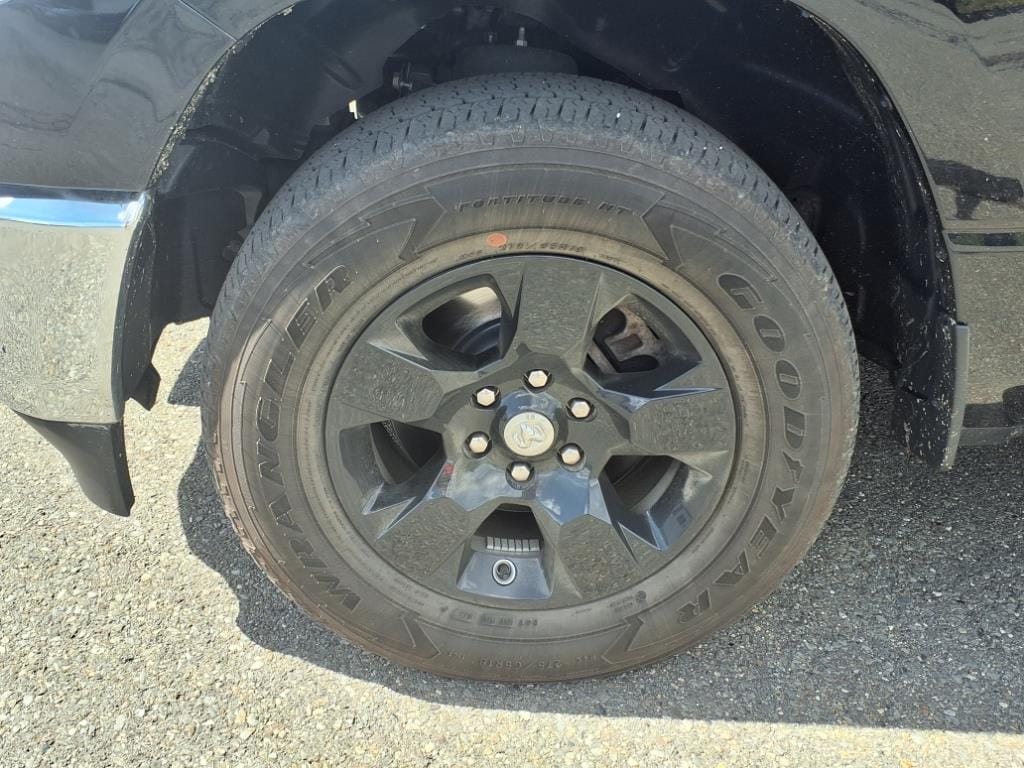 used 2022 Ram 1500 car, priced at $38,777