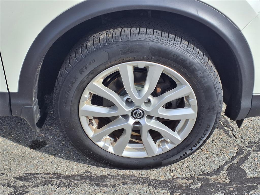 used 2022 Nissan Rogue Sport car, priced at $22,999