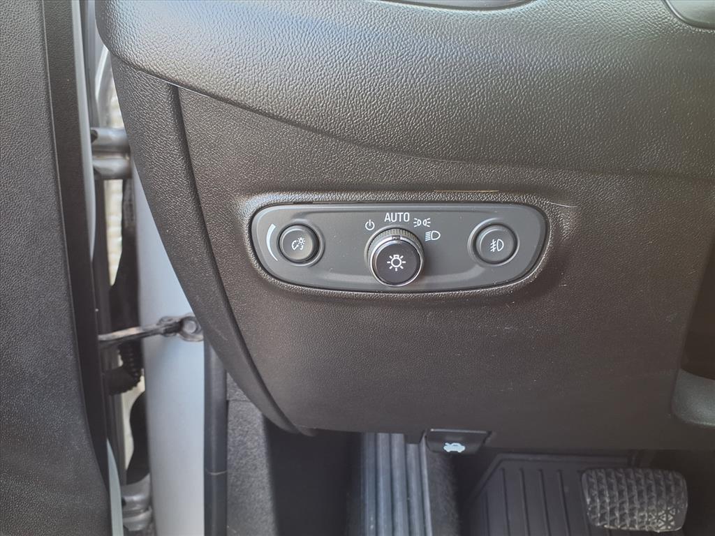 used 2020 Chevrolet Equinox car, priced at $22,995