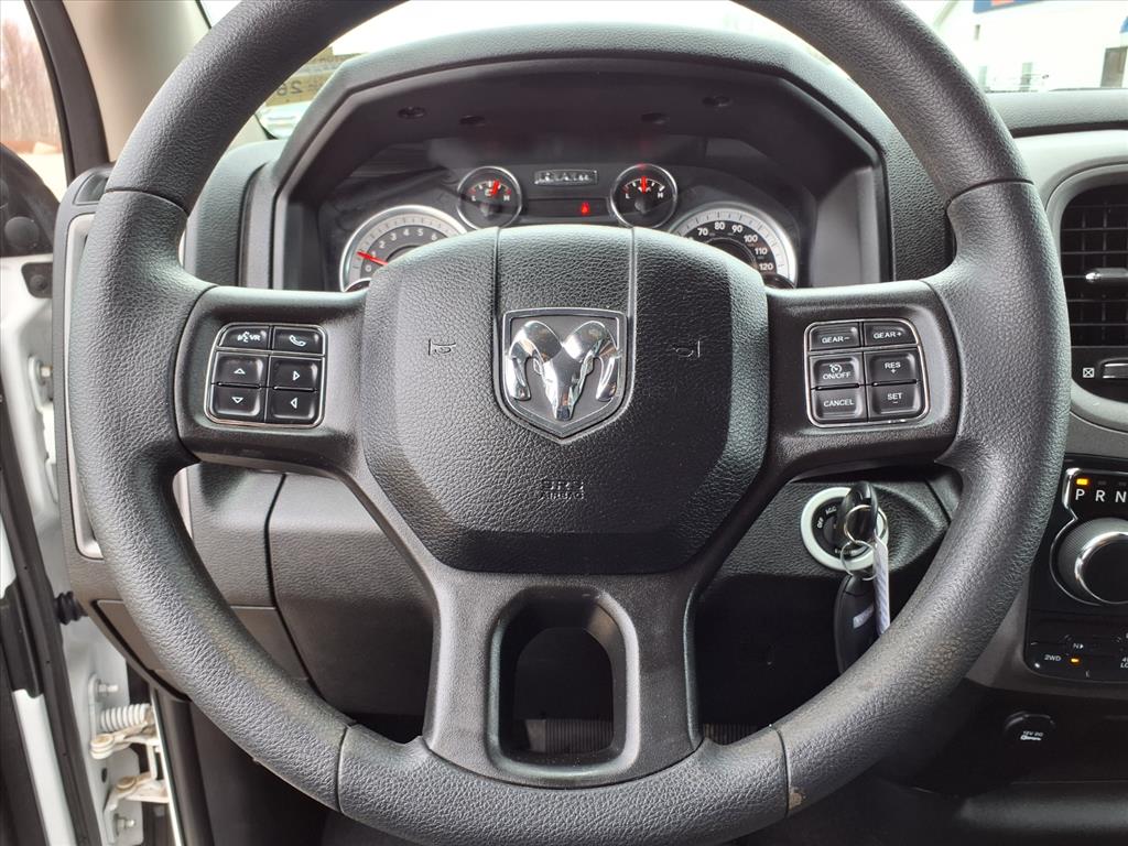 used 2022 Ram 1500 Classic car, priced at $24,995