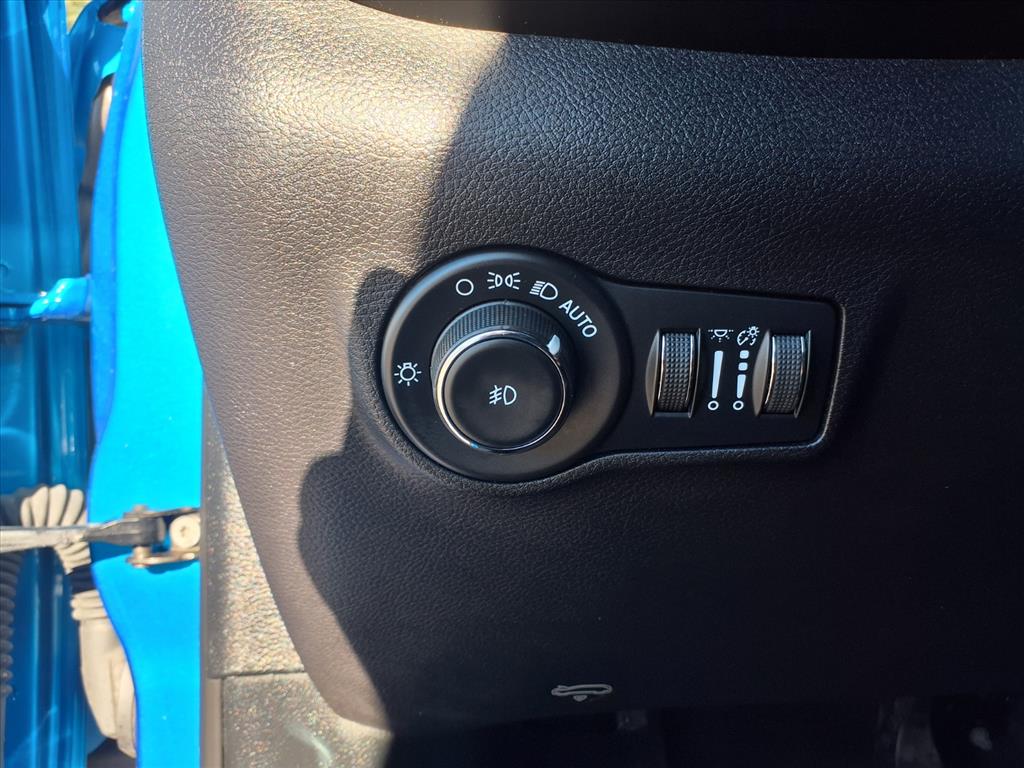 used 2023 Jeep Compass car, priced at $24,555