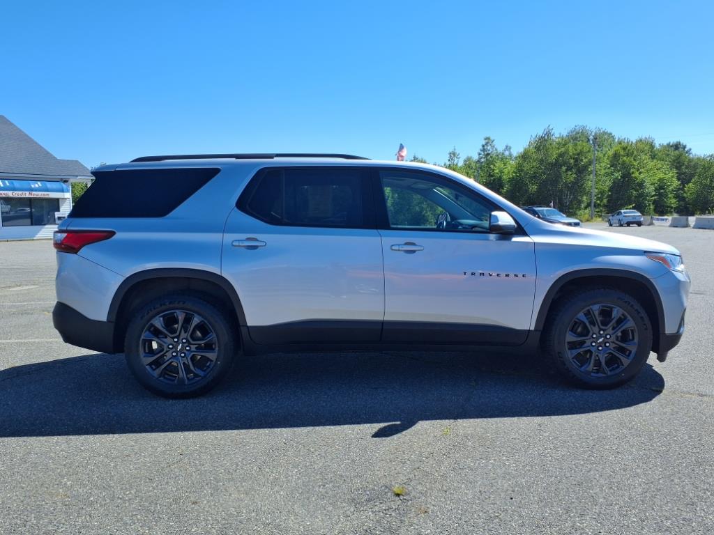 used 2021 Chevrolet Traverse car, priced at $31,777