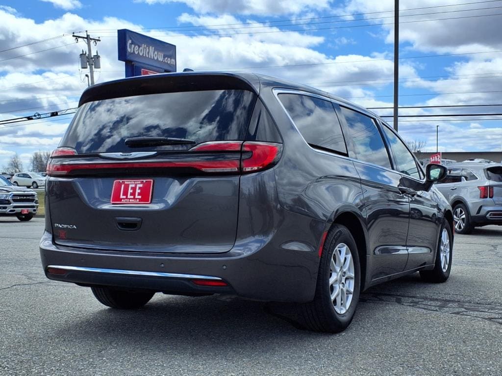 used 2023 Chrysler Pacifica car, priced at $26,995