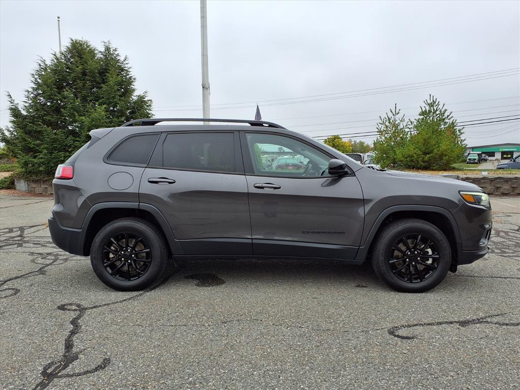 used 2023 Jeep Cherokee car, priced at $25,995