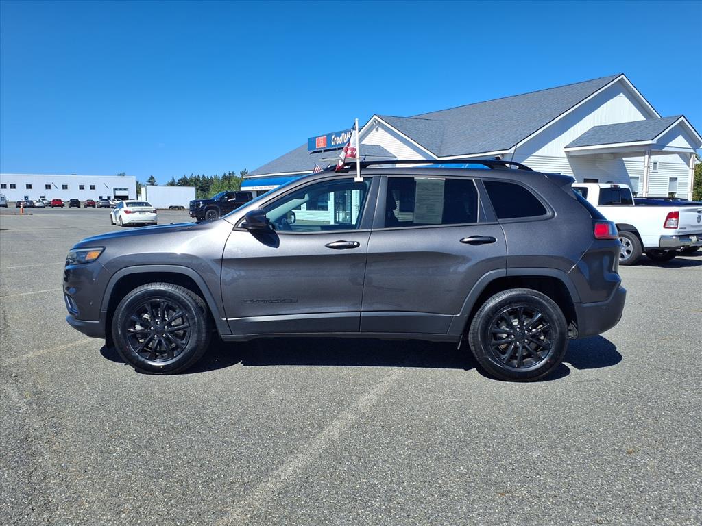 used 2023 Jeep Cherokee car, priced at $25,995