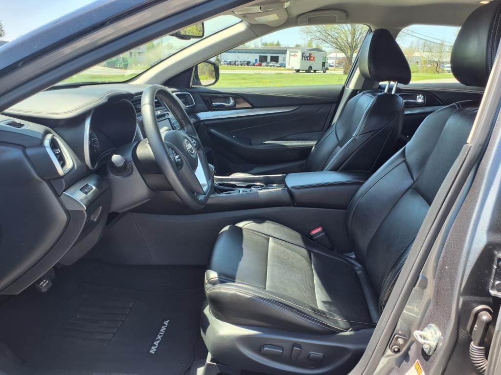 used 2023 Nissan Maxima car, priced at $26,444