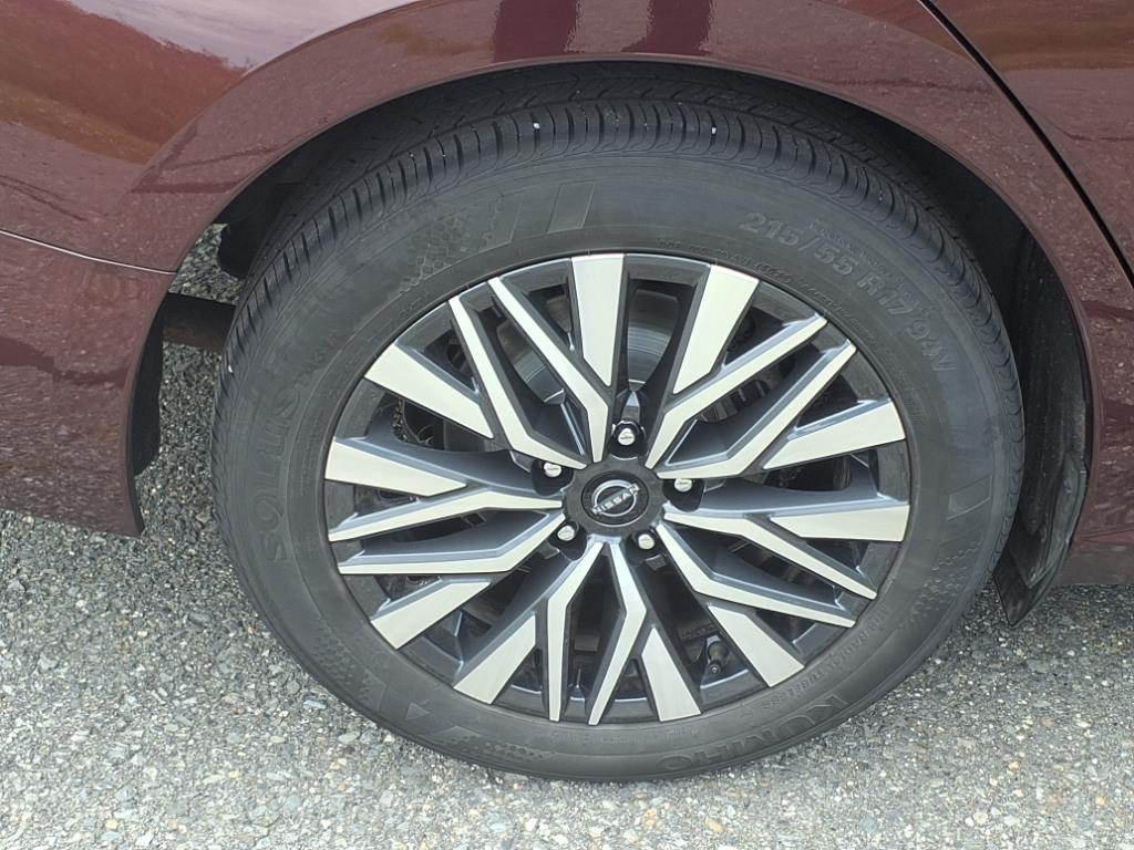 used 2024 Nissan Altima car, priced at $23,777