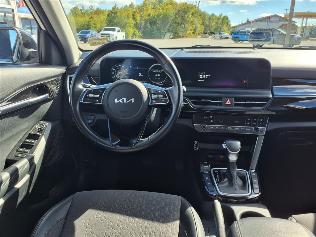 used 2024 Kia Seltos car, priced at $25,555