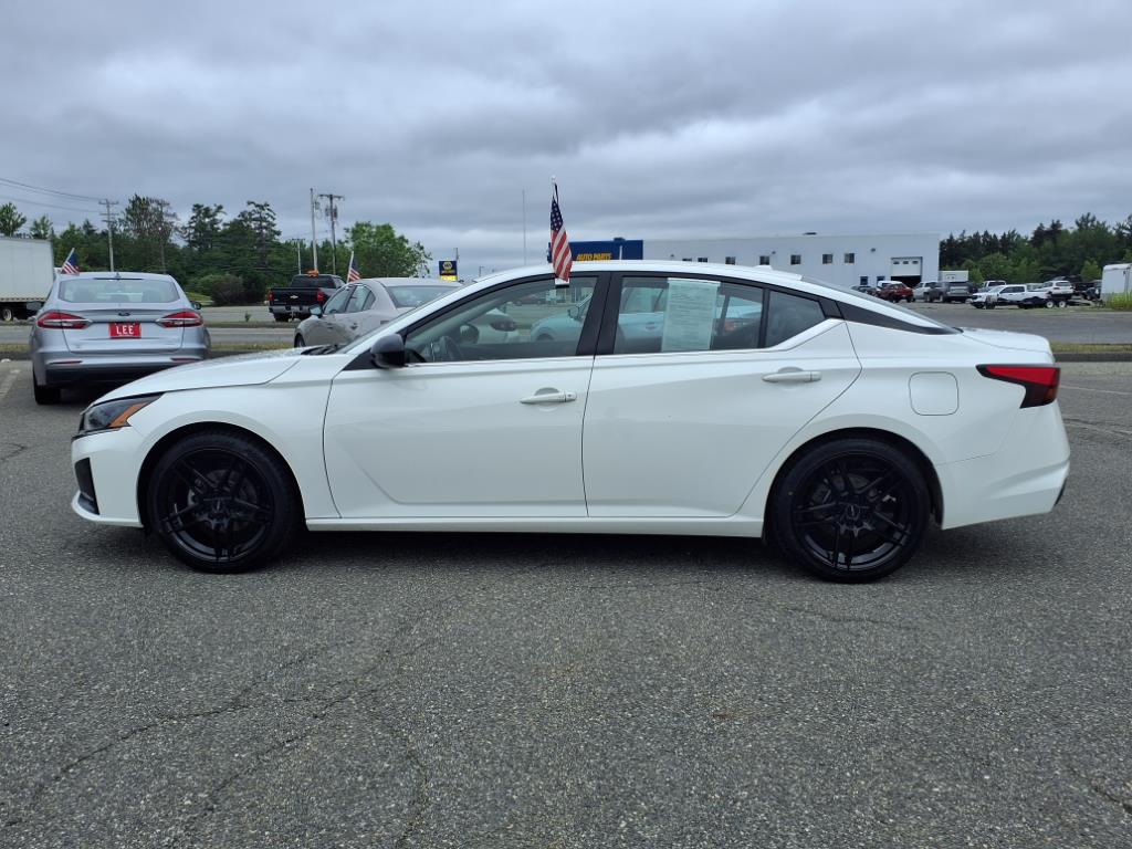 used 2024 Nissan Altima car, priced at $25,995