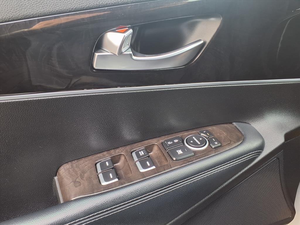 used 2017 Kia Sorento car, priced at $17,995