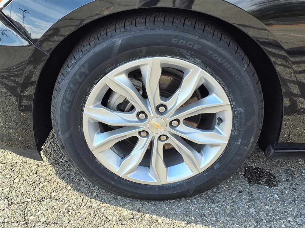 used 2023 Chevrolet Malibu car, priced at $20,995