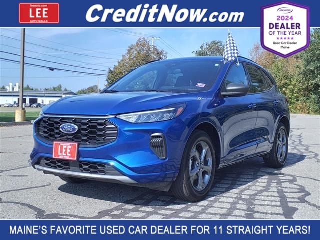 used 2023 Ford Escape car, priced at $25,999