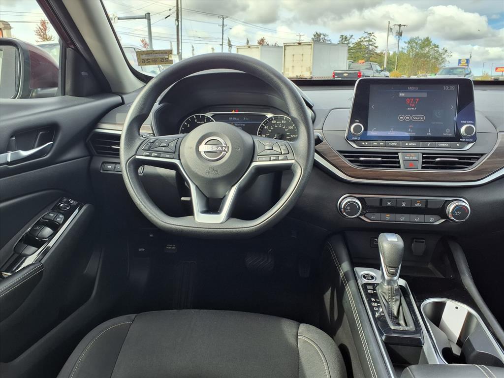 used 2023 Nissan Altima car, priced at $20,555