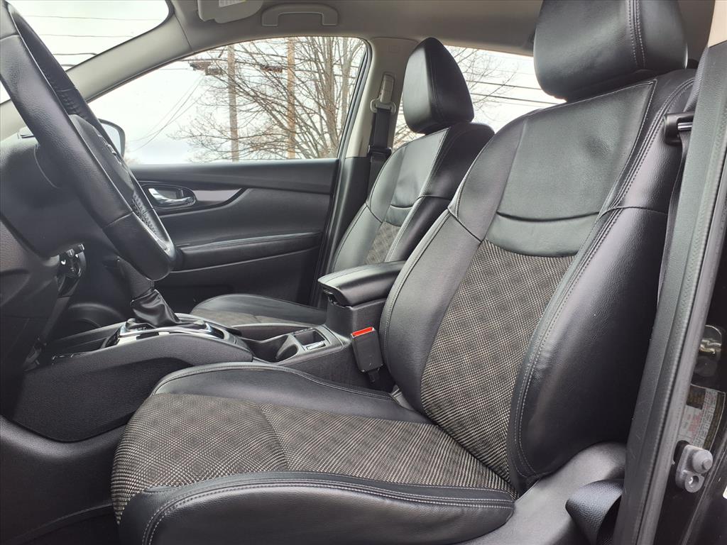 used 2022 Nissan Rogue Sport car, priced at $24,555